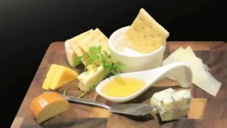 ペコリーノロマーノ等のチーズ