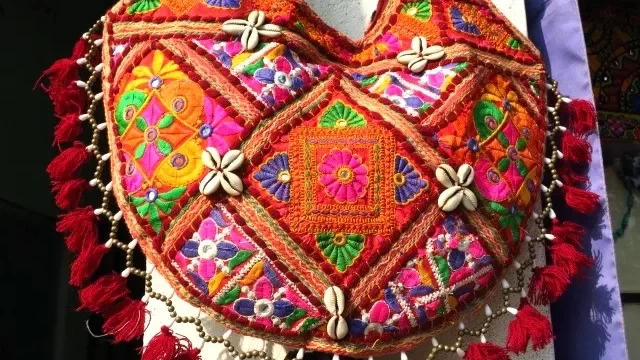 インド刺繍